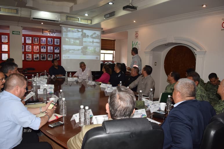 Coordinación. El comandante del Mando Especial acudió a la reunión de seguridad. (EL SIGLO DE TORREÓN)