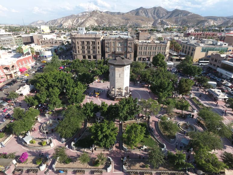 Cuando de Torreón se habla, de las voces brotan palabras de halago y de maravilla para sus habitantes, quienes a lo largo de 111 años. (ARCHIVO)