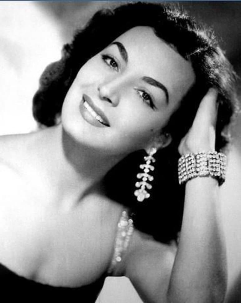 Elsa Aguirre.