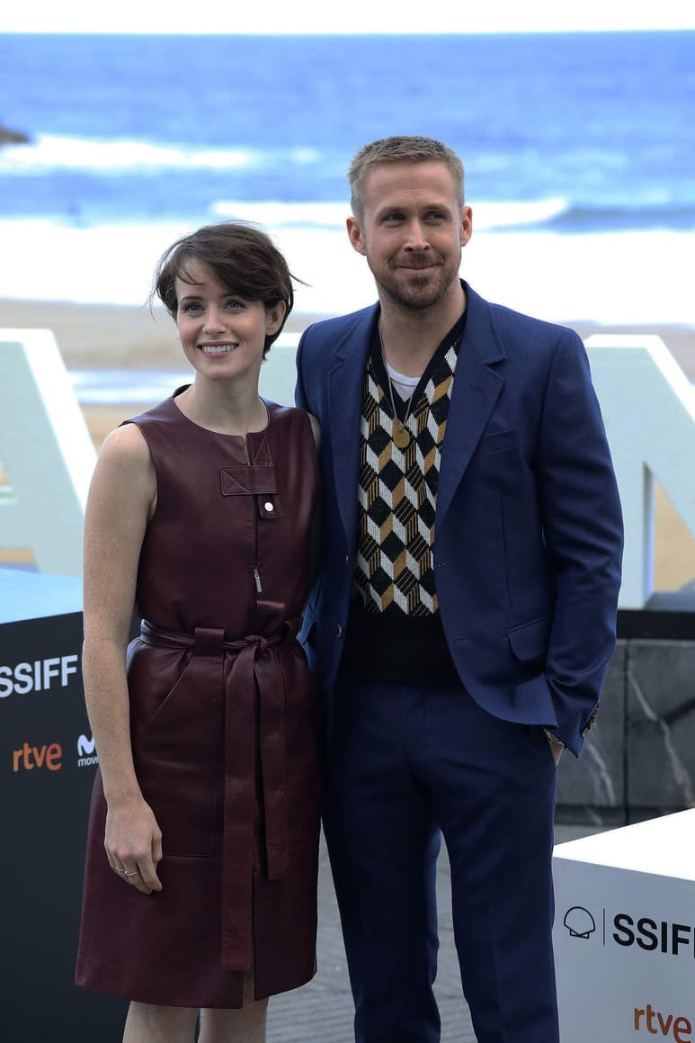 Papel. Claire Foy acompañó al actor. (ARCHIVO)