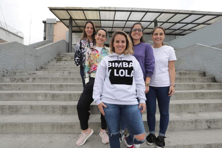 La cárcel les quita la libertad, pero no la risa
