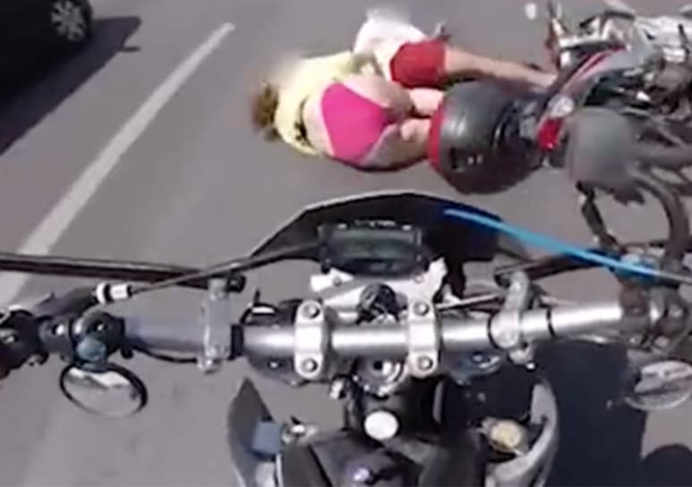 Video viral en redes sociales. (INTERNET)