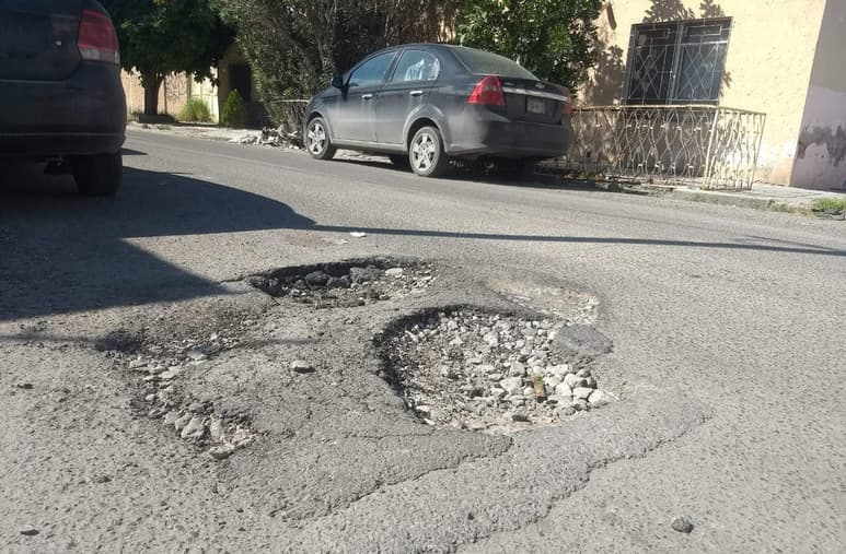 Aseguran que estas vialidades son una ‘zona minada’, ya que es muy peligroso transitar por allí. (EL SIGLO DE TORREÓN)