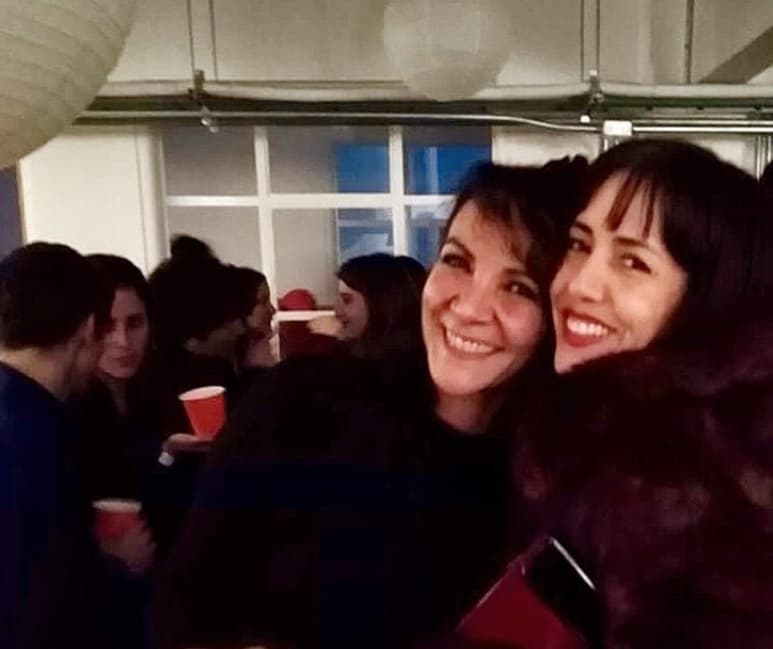 Salas escribió anoche en su cuenta de Instagram lo mucho que extrañaba Yazbek, junto a una foto en donde aparecen dándose un abrazo. (ESPECIAL)