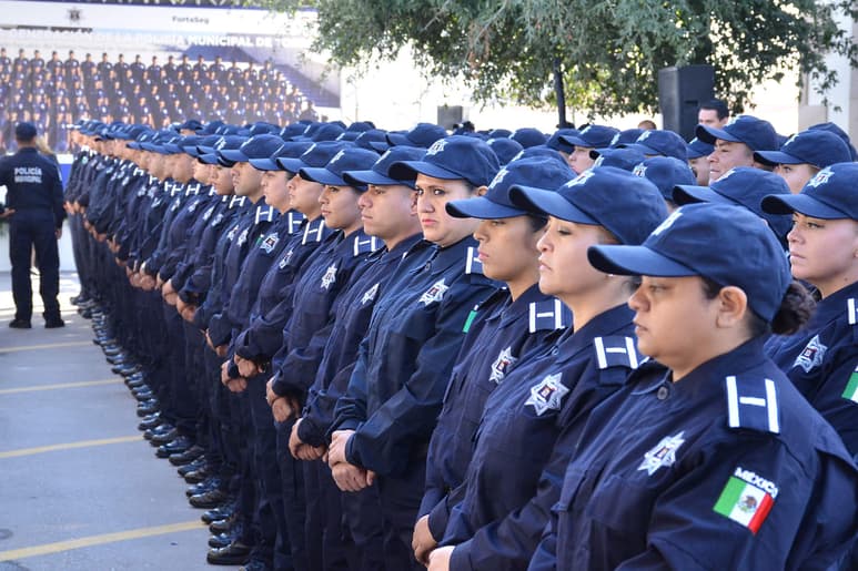 Se graduó la primera generación de la Academia de Policía Municipal. (FERNANDO COMPEÁN)