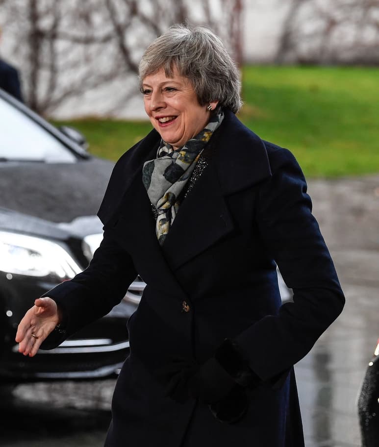 En duda. May tendrá que defender su liderazgo y lograr el apoyo de 158 diputados de su partido para que su cargo esté garantizado. (EFE)