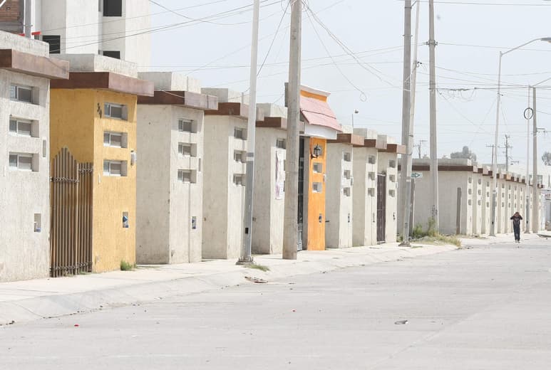 Esta decisión de no dar subsidios a la vivienda para trabajadores de bajos ingresos impactará a más de 3,000 familias de La Laguna. (ARCHIVO)