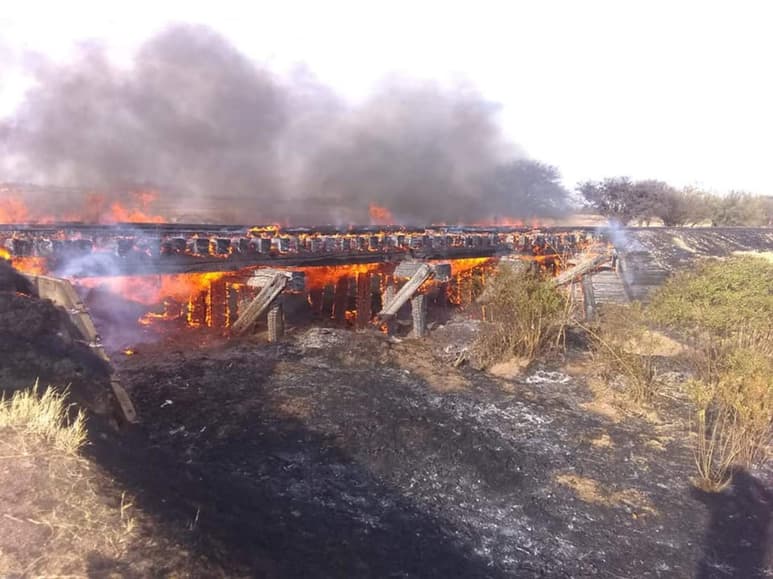 Dañó en su totalidad el puente por donde cruza el ferrocarril en el municipio de Guadalupe Victoria, Durango. (EL SIGLO DE TORREÓN)