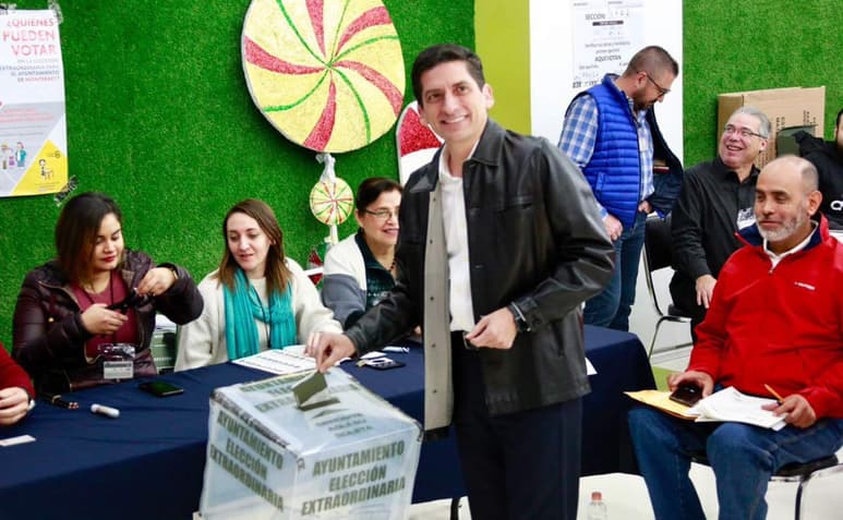El candidato panista a la alcaldía de Monterrey, Felipe de Jesús Cantú, demandó el recuento voto por voto y casilla por casilla de los mil 595 paquetes electorales de los comicios extraordinarios celebrados el domingo pasado. (TWITTER)