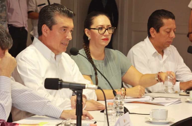 Cambio. La administración de Rutilio Escandón le quitan escoltas a exgobernadores; Chiapas ahorrará 70 millones. (TWITTER)