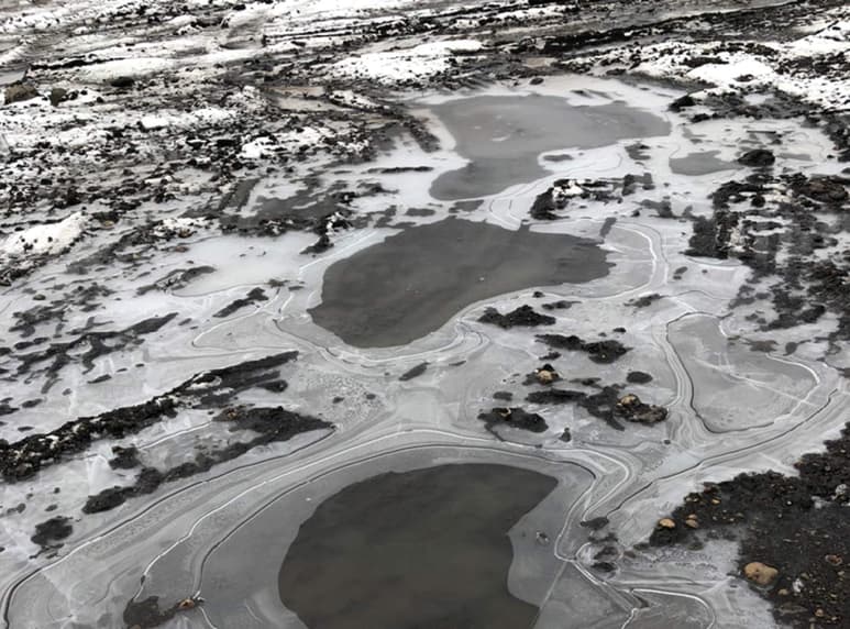 No fue tomada desde el cielo, porque no es una panorámica de lagos congelados. (INTERNET)