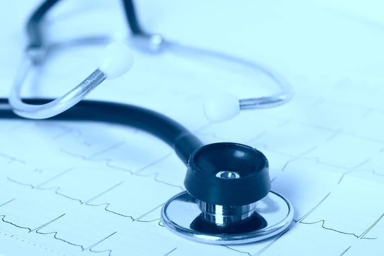 Aplicar inteligencia artificial a los resultados de un electrocardiograma puede ayudar a detectar de manera anticipada la disfunción ventricular izquierda asintomática. (ARCHIVO)