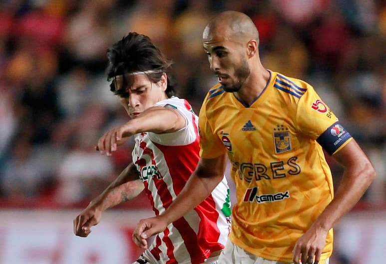 Pizarro, de los Tigres, dijo ayer que hay mucha competencia
en el plantel y hay que respetar las decisiones del ‘Tuca’. (Jam Media)