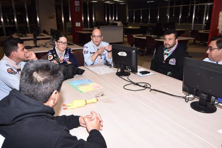 Más de 100 dirigentes scouts participan en capacitación especializada, en la Infoteca de la UAdeC en Monclova. (EL SIGLO COAHUILA)