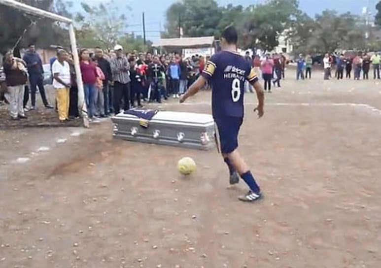 Video compartido por DailyMail. (INTERNET)