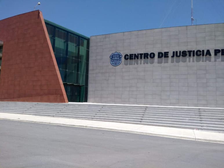 Tras estos hechos la mujer fue detenida, misma que el día de ayer fue liberada, tras determinarse que no participó en los hechos. (EL SIGLO COAHUILA)