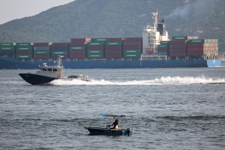 Riesgos. Empresarios en el mundo están todavía a la expectativa de la resolución de la problemática entre China y Estados Unidos. (ARCHIVO)