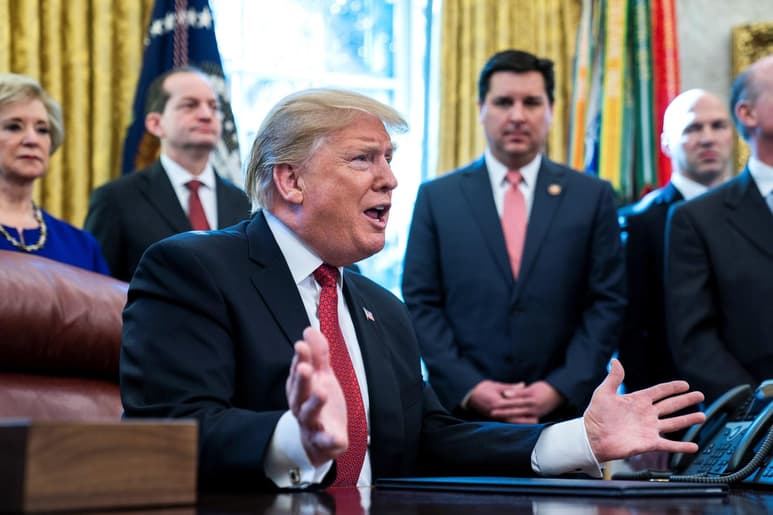 Aumento. Trump asegura que la cifra de asesinatos en México subió el 33 % respecto a 2017. (EFE)