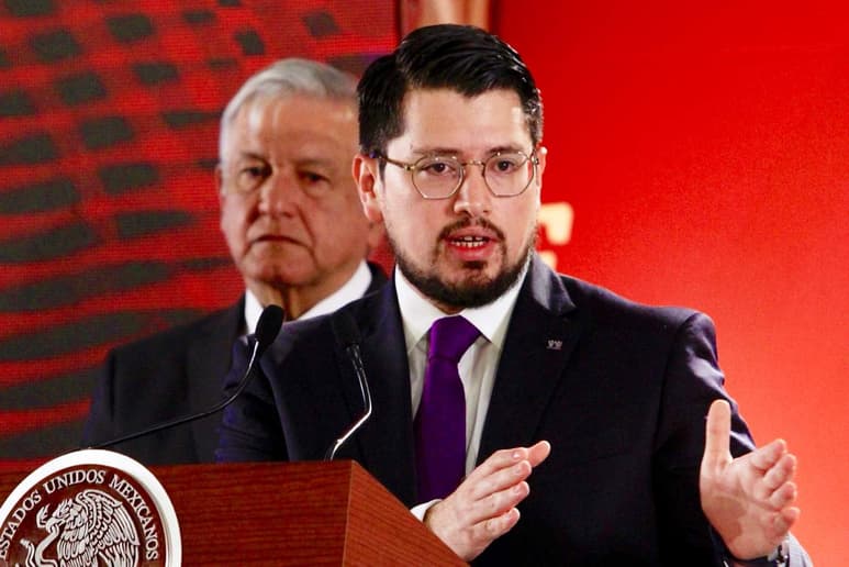 El presidente Andrés Manuel López Obrador informó el miércoles que su gobierno indaga a políticos vinculados a empresas inmobiliarias. (NOTIMEX)