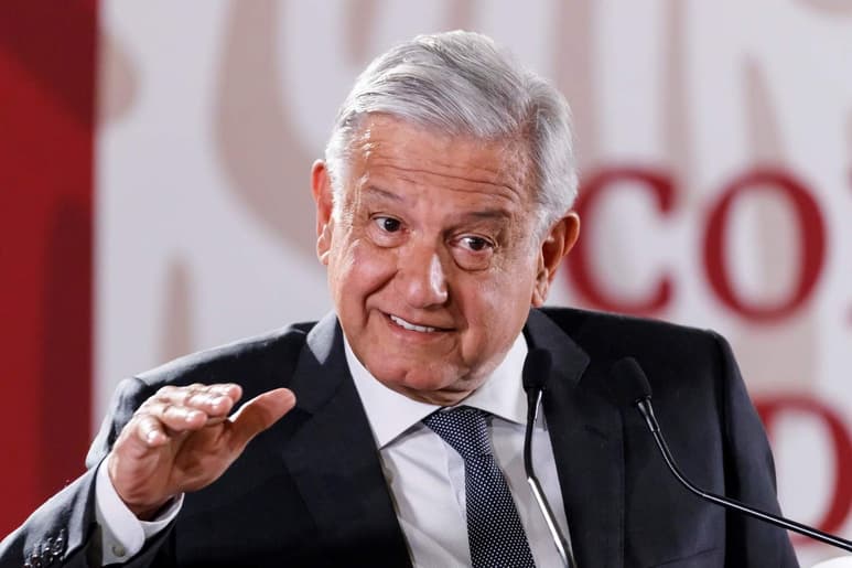 El combate contra el sistemático robo de combustible en México ha disparado la popularidad del presidente Andrés Manuel López Obrador hasta el 86 % de aprobación, según reveló este jueves una encuesta del periódico El Financiero. (NOTIMEX)