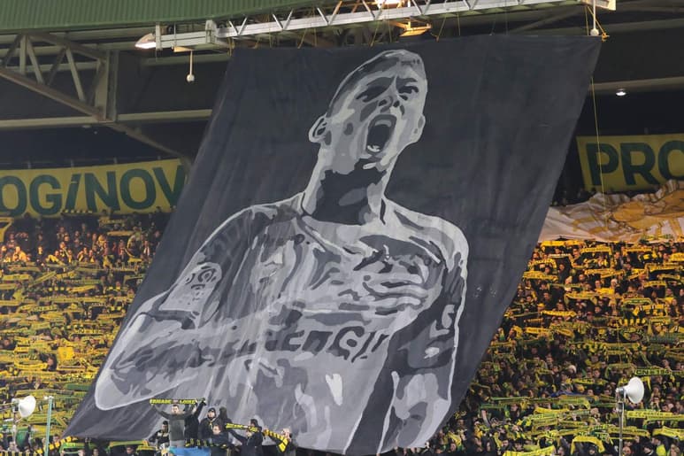 'Qué noticia dolorosa. Mis condolencias a los familiares, amigos y compañeros de Emiliano Sala en este momento tan duro. Estamos con ustedes', escribió en su cuenta de la red social Twitter el mandatario. (ARCHIVO)