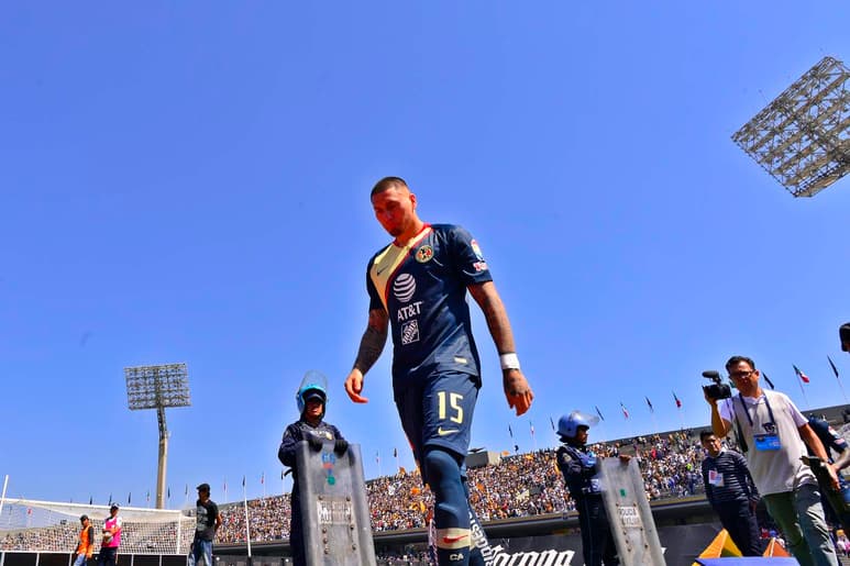 Nicolás Castillo, exdelantero de Pumas, ahora defiende los colores azulcrema. (Jam Media)