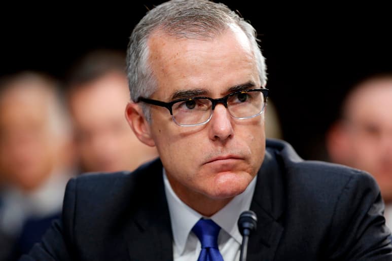 Revela. McCabe señaló que el FBI tenía buenos motivos para abrir una investigación de contrainteligencia en torno a si Trump estaba aliado con Rusia. (AP)