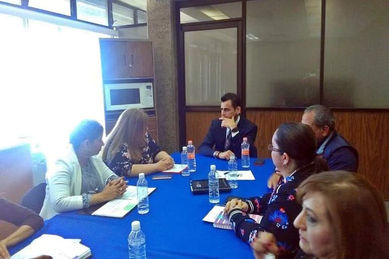 Se reúnen en la Subsecretaría de Educación para revisar actividades del Programa de Fortalecimiento a la Calidad Educativa.