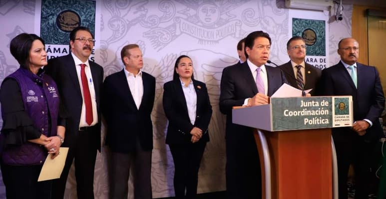 Mario Delgado, líder de Morena adelantó el acuerdo entre todos los diputados y adelantó que con la Guardia Nacional va a revertir una década de sangre. (ESPECIAL)