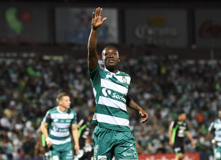 Marlos Moreno expresó que se vienen haciendo las cosas de la mejor manera, por lo que es decisión del técnico si lo incluye desde un principio. (ARCHIVO) 