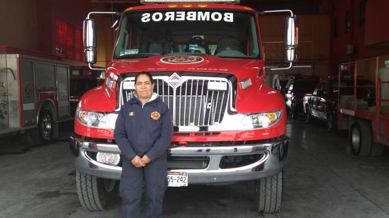 Juanita Hernández Dueñes, cuenta con 45 años de edad, desde hace 13 años forma parte del Heroico Cuerpo de Bomberos de Piedras Negras. (EL SIGLO COAHUILA)