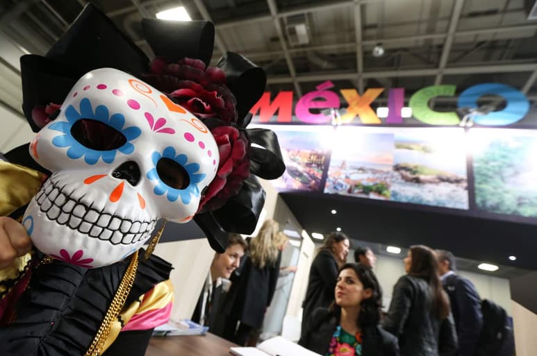 Pese a lo anterior, el ingreso de divisas referentes al gasto total de los visitantes internacionales ascendió a 2 mil 288 millones de dólares, lo que significó un aumentó 17.7% con respecto a enero de 2018. (EFE)