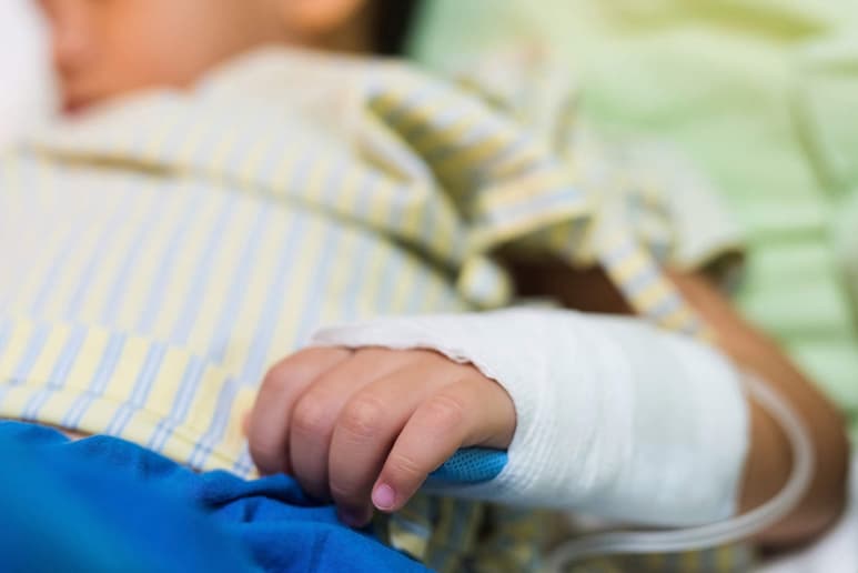 De acuerdo con el registro de los 22 casos más recientes de cáncer infantil que se registraron en la delegación Durango, ocho se presentaron en niñas y 14 en niños. (ARCHIVO)