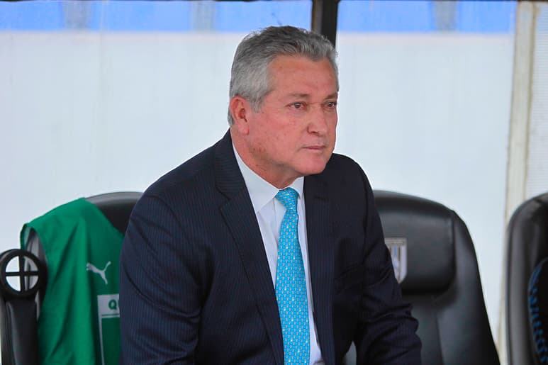 Víctor Manuel Vucetich intentará aprovechar la fecha FIFA para corregir errores en su equipo, que es último lugar en el torneo.