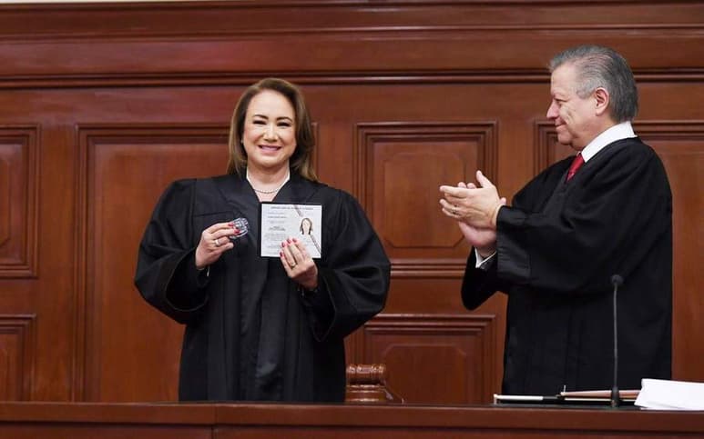 Yasmín Esquivel asumió el cargo de ministra de la SCJN. (ESPECIAL)
