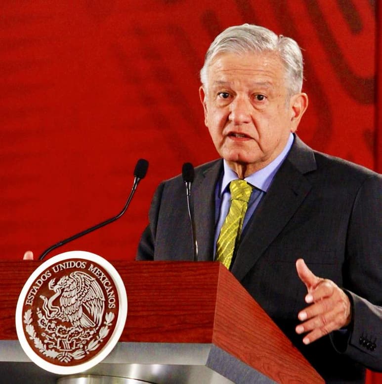 'Lo conocí y nos vimos dos días antes de que lo asesinaran. El 21 de marzo (de 1994) cenamos en casa de una amiga en común, Clara Jusidman', expresó el presidente sobre Colosio. (NOTIMEX)