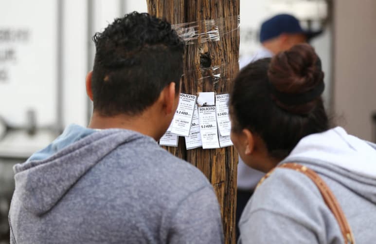 Si bien es un alza de menos de un punto porcentual se traduce en mil 610 desempleados más entre un mes y otro, ya que en enero sumaron 35 mil 402 desocupados (4.4 por ciento), en tanto que en febrero fueron 37 mil 12 (4.6 por ciento). (ARCHIVO)