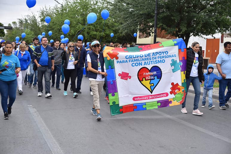 Se trata de un grupo de apoyo para personas con autismo, el cuál se creó hace aproximadamente un año y siete meses y a la fecha agrupa a 35 familias.