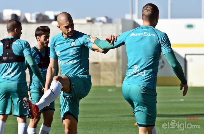 Doria señaló que para nada han dado por perdida sus aspiraciones de clasificar a la liguilla en la Liga MX, aunque aclaró que deben ir partido a partido. (Jesús Galindo)