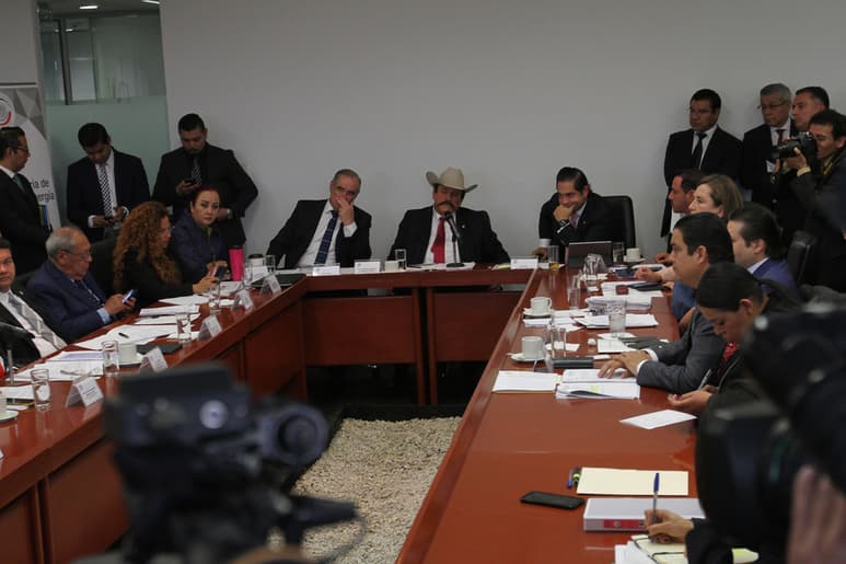 La Comisión de Energía validó la elegibilidad de los 12 aspirantes. (EL UNIVERSAL)