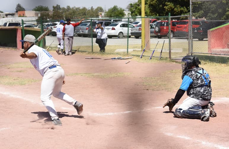CES 38 y D – II – 14 Secundaria Braulio, se disputarán la corona del Grupo “B” en la Liga Magisterial de la sección 38, encuentro a desarrollarse en el estadio del Centro Recreativo Magisterio. (EL SIGLO DE TORREÓN)