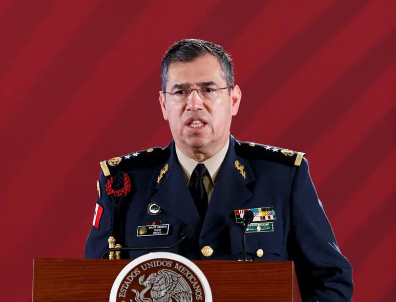 Especialistas y políticos advirtieron que el General de Brigada Luis Rodríguez Bucio no puede asumir el mando de la Guardia Nacional hasta que no se separe del Ejército. (EFE)