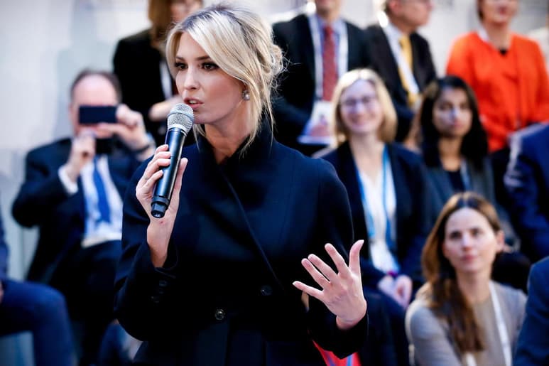 Barajó el nombre de su hija Ivanka Trump como posible candidata a presidir el Banco Mundial tras la salida del entonces responsable de la institución. (ARCHIVO)