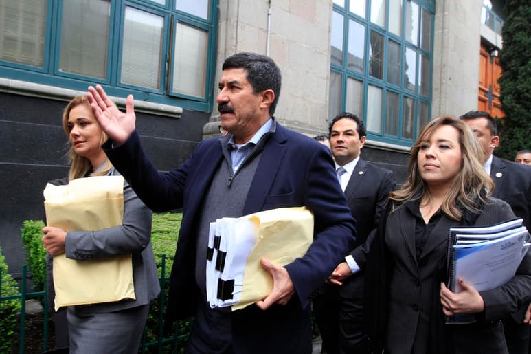 Corral Jurado recordó que el gobierno de Chihuahua solicitó a la Federación que gestione la agilización de los cruces internacionales de carga. (ARCHIVO)