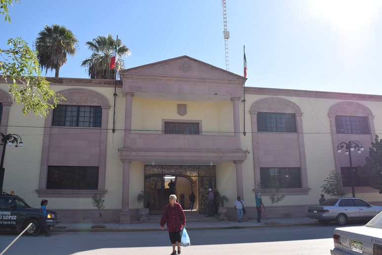 La alcaldesa de San Pedro analiza opciones y busca convenios para poder avanzar en el pago de las deudas que se tienen. (EL SIGLO DE TORREÓN)