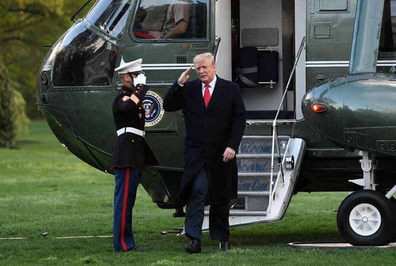 La oposición demócrata lleva semanas pidiendo a Barr que publique el informe sobre Trump de manera íntegra, sin censura. (EFE)