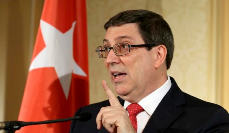 'Rechazo enérgicamente anuncio del Secretario de Estado (de Estados Unidos) Pompeo de activación del Título III de la Ley Helms-Burton', escribió Rodríguez en su cuenta oficial de Twitter.