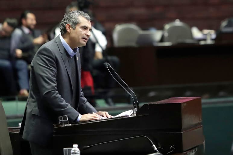 El diputado del PRI, Enrique Ochoa Reza, advirtió preocupación por el desabasto de gas natural en el país, puesto que ya se han registrado alertas críticas debido a que Petróleos Mexicanos (Pemex) no está produciendo suficiente para el consumo de México. (ARCHIVO)