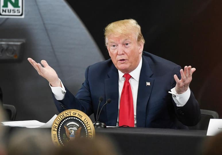 El gobierno de Donald Trump anunció restricciones a las remeses y viajes a la isla. (ARCHIVO)