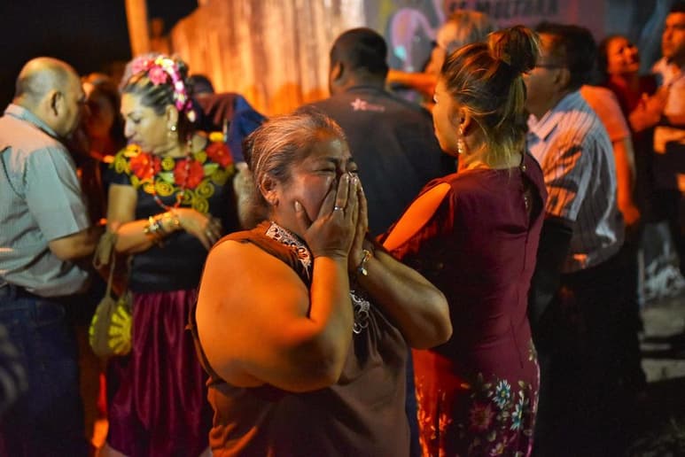 Aumentó a 14 en medio de la indignación ciudadana y relatos de terror de los sobrevivientes. (EFE)